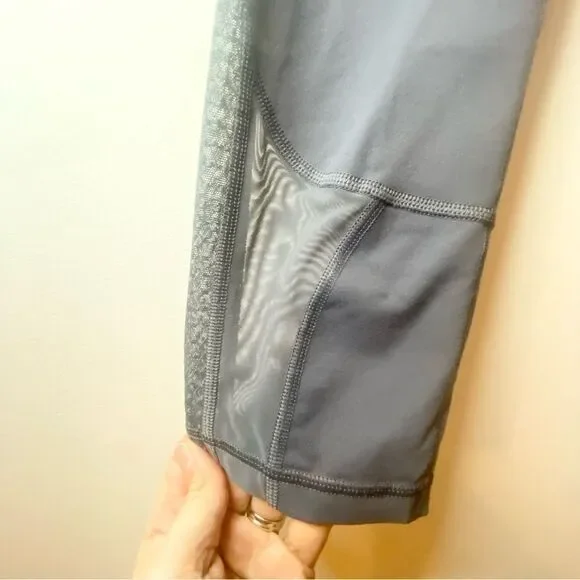 Grey Knockout by Victorias Secret capri legging size small - Picture 3 of 8